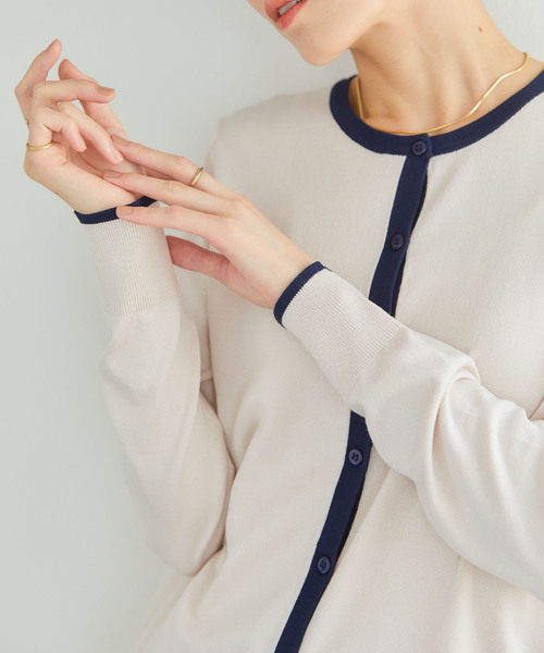 CROSS FUNCTION（クロスファンクション）の「おうちで洗える　バイカラークルーネックカーディガン【CF/クロスファンクション】（カーディガン/ボレロ・レディース・ライトベージュ/チャコールグレー・M/L）」の12枚目の写真