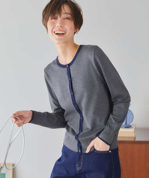 CROSS FUNCTION（クロスファンクション）の「おうちで洗える　バイカラークルーネックカーディガン【CF/クロスファンクション】（カーディガン/ボレロ・レディース・ライトベージュ/チャコールグレー・M/L）」の14枚目の写真