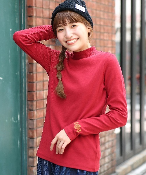 チチカカ（チチカカ）の「スパンテレコタートルプルオーバー（Tシャツ/カットソー・レディース・ブルーグリーン/ブラック/グレー/ボルドー・FREE）」の4枚目の写真