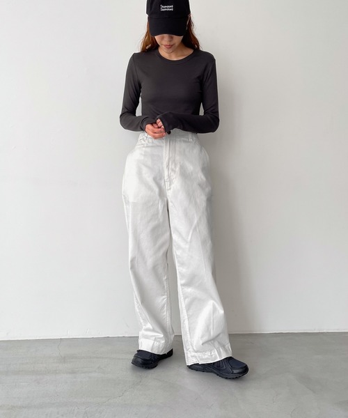 CANAL JEAN(キャナルジーン)の「El mar リブクルーネックロングTシャツ(Tシャツ/カットソー・レディース・チャコールグレー/ブラック/ブラウン/アイボリー・ONE SIZE)」の13枚目の写真