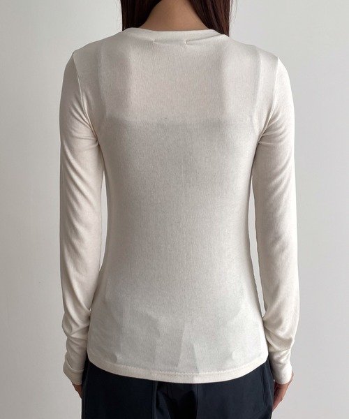 CANAL JEAN(キャナルジーン)の「El mar リブクルーネックロングTシャツ(Tシャツ/カットソー・レディース・チャコールグレー/ブラック/ブラウン/アイボリー・ONE SIZE)」の19枚目の写真
