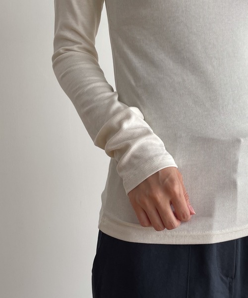 CANAL JEAN(キャナルジーン)の「El mar リブクルーネックロングTシャツ(Tシャツ/カットソー・レディース・チャコールグレー/ブラック/ブラウン/アイボリー・ONE SIZE)」の21枚目の写真