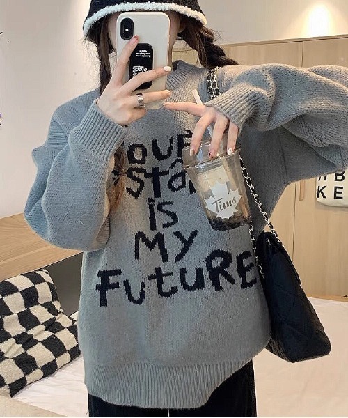 SHEENA(シーナ)の「メッセージロゴもちもちニットトップス(ニット/セーター・レディース・ブラック/グレー・M)」の4枚目の写真