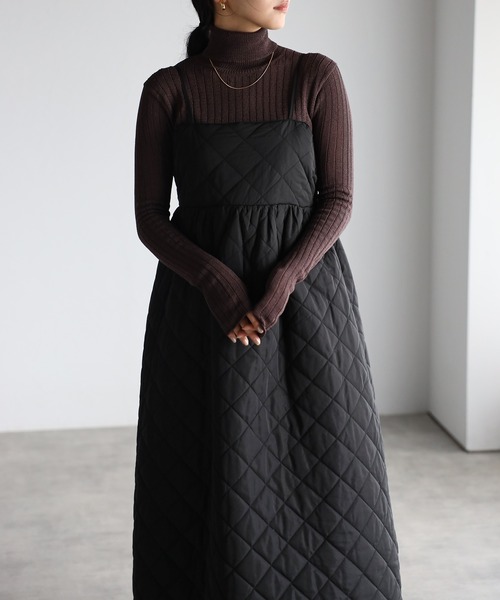 r.（アールドット）の「ダイヤキルト キャミワンピース（ジャンパースカート・レディース・ダークカーキ/カーキ/アイボリー/ブラック・FREE）」の7枚目の写真