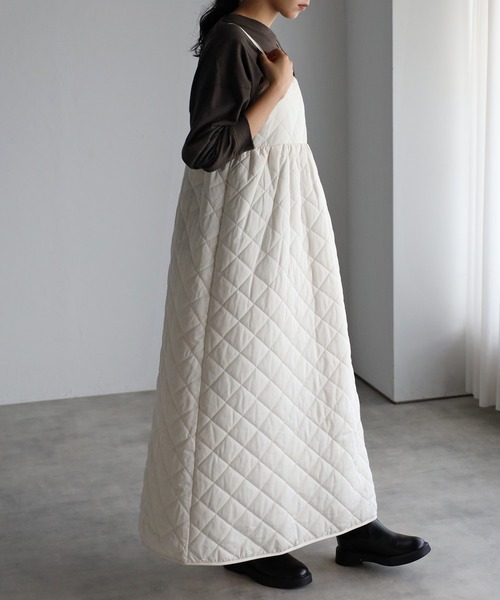 r.（アールドット）の「ダイヤキルト キャミワンピース（ジャンパースカート・レディース・ダークカーキ/カーキ/アイボリー/ブラック・FREE）」の11枚目の写真