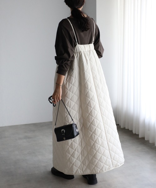 r.（アールドット）の「ダイヤキルト キャミワンピース（ジャンパースカート・レディース・ダークカーキ/カーキ/アイボリー/ブラック・FREE）」の12枚目の写真