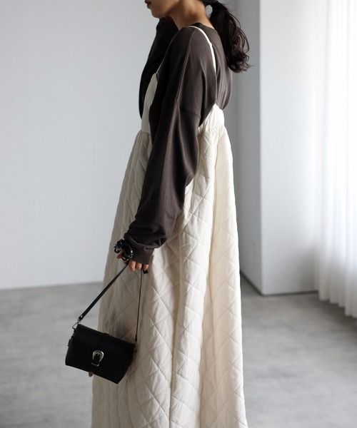 r.（アールドット）の「ダイヤキルト キャミワンピース（ジャンパースカート・レディース・ダークカーキ/カーキ/アイボリー/ブラック・FREE）」の13枚目の写真