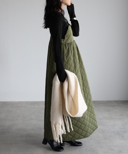 r.（アールドット）の「ダイヤキルト キャミワンピース（ジャンパースカート・レディース・ダークカーキ/カーキ/アイボリー/ブラック・FREE）」の18枚目の写真