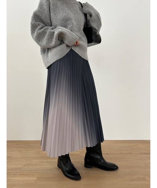 Didot.showroom（ディドット ショールーム）の「アシメグラデプリーツミディスカート（スカート・レディース・ワイン/ブラック/グレー・FREE）」の12枚目の写真