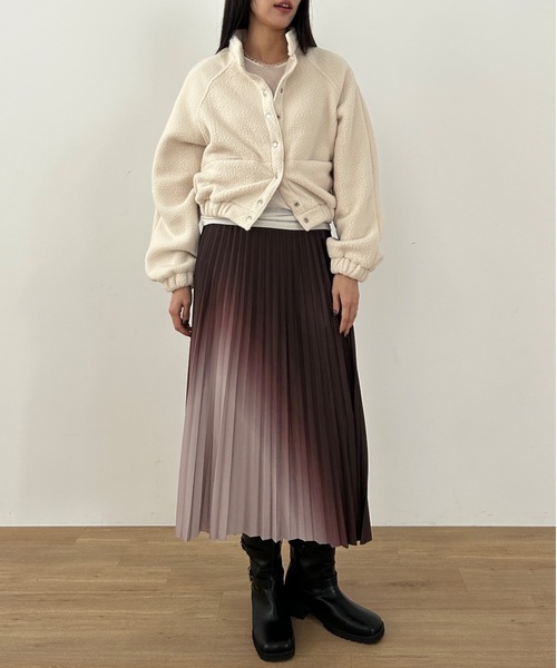 Didot.showroom（ディドット ショールーム）の「アシメグラデプリーツミディスカート（スカート・レディース・ワイン/ブラック/グレー・FREE）」の22枚目の写真