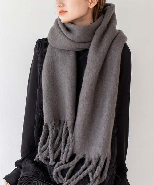 VitaFelice(ヴィータフェリーチェ)の「ボリュームマフラーストール(ストール/ショール・レディース・ブルー系/チャコール/ブラック系/アイボリー/イエロー系/ブルー系1/ベージュ系/イエロー/ピンク系/ベージュ系1・FREE)」の4枚目の写真