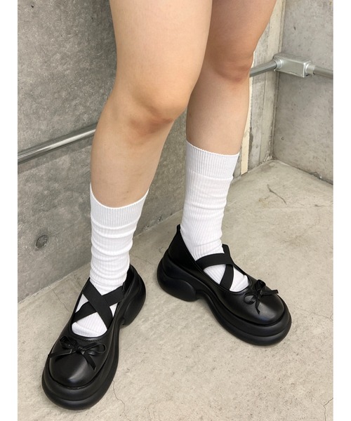 PHILLY(フィリー)の「リボンボリュームソールシューズ(ドレスシューズ・レディース・ブラック/ホワイト・SMALL/MEDIUM)」の10枚目の写真