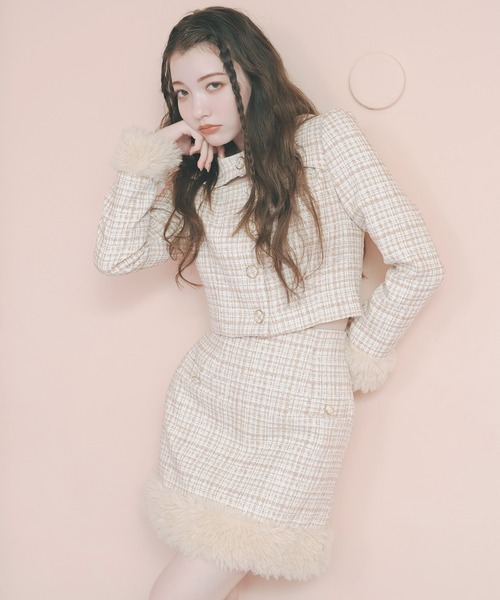 REDYAZEL(レディアゼル)の「ファー付きツィードミニスカート(スカート・レディース・ベージュ/ブラック系その他・FREE)」の1枚目の写真