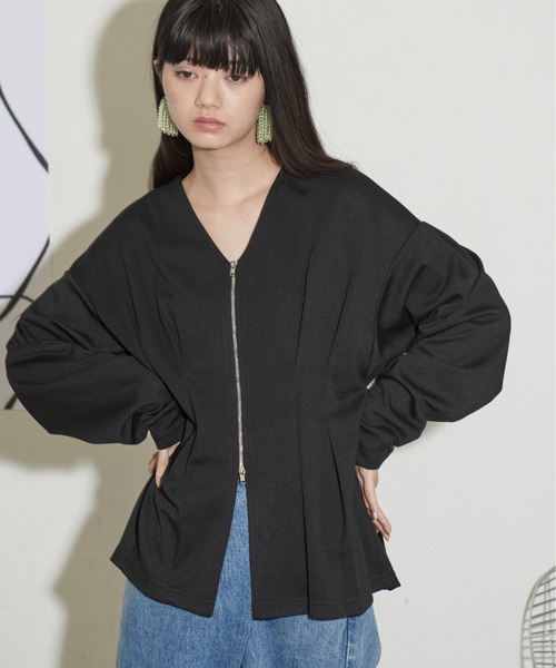 THE YOn(ザヨン)の「前後2WAYダブルZIPウエストタックカーディガン(カーディガン/ボレロ・レディース・ブラック/グレー/アイボリー・FREE)」の3枚目の写真