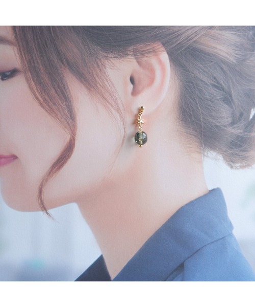 tone（トーン）の「【R】小さなコスモピアス(MA)（ピアス（両耳用）・レディース・グリーン・FREE）」の6枚目の写真