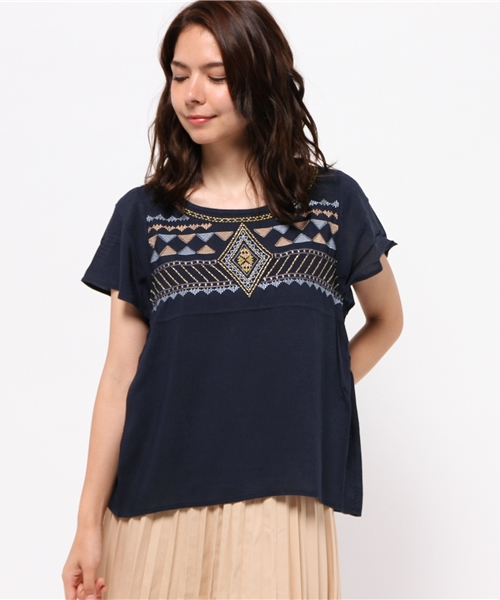 natural couture（ナチュラルクチュール）の「【natural couture NICE CLAUP】カラフル刺繍ブラウス（シャツ/ブラウス・レディース・アイボリー/ネイビー/カーキ・FREE）」の3枚目の写真