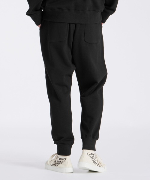 Vivienne Westwood MAN(ヴィヴィアンウエストウッドマン)の「"UNIVERSITY OF PEACE" トラックパンツ【149037 3305】(スウェットパンツ・メンズ・グリーン/ブラック・46/44)」の7枚目の写真