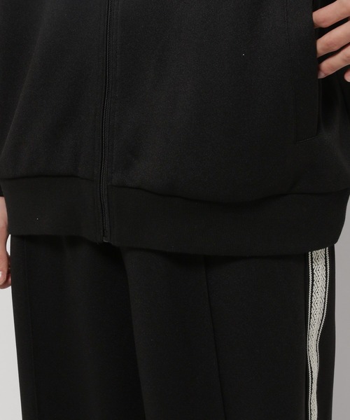 niko and...(ニコアンド)の「ジャージトラックジャケット(ジャージ・メンズ・ブラック/ネイビー/モカ・MEDIUM/LARGE)」の16枚目の写真