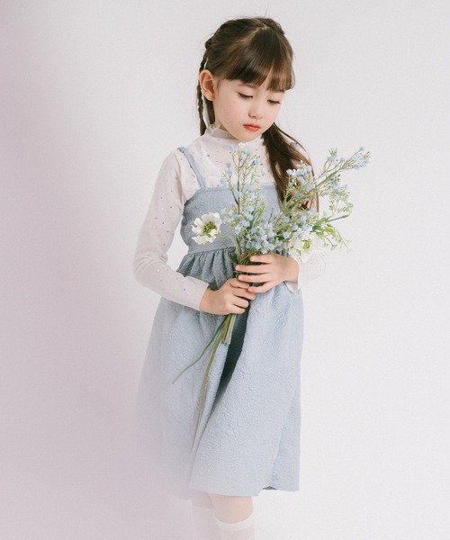 URBAN CHERRY(アーバンチェリー)の「バッグオープンリボンデザインジャガードキャミワンピース(ワンピース・キッズ・ブラック/アイボリー/ブルー・110cm/120cm/130cm/140cm/150cm)」の15枚目の写真