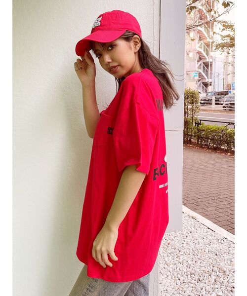 Disney（ディズニー）の「Mickey Mouse / ポケットBIGＴシャツ（Tシャツ/カットソー・レディース・オフホワイト/ベージュ/ブラック/レッド・FREE）」の9枚目の写真