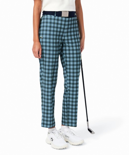 LACOSTE（ラコステ）の「UPF30+ UVカット センタークリース ストレッチテーパードスリムパンツ / ゴルフパンツ（チノパンツ・レディース・ネイビー/ライトブルー/カーキ/ダークブルー・34/36/38/40）」の4枚目の写真