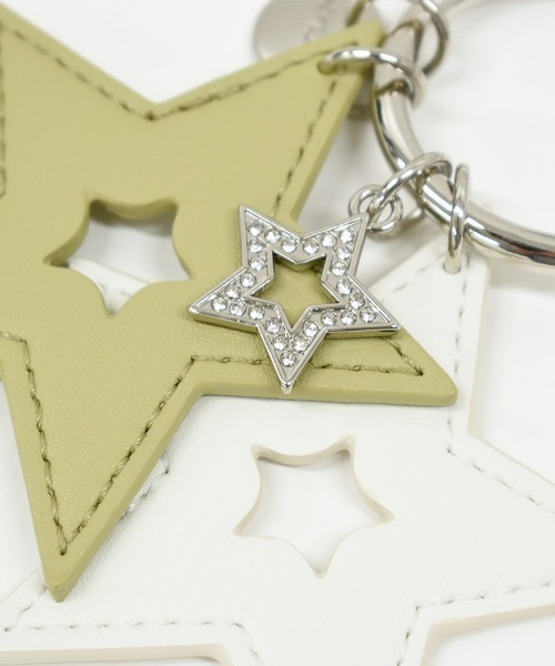 LAZY SUSAN（レイジースーザン）の「チャーム　トリプルスター（キーホルダー・レディース・ピンク/ライトグリーン/ブラック/ブルー/ホワイト/カーキ/ワイン・FREE）」の8枚目の写真