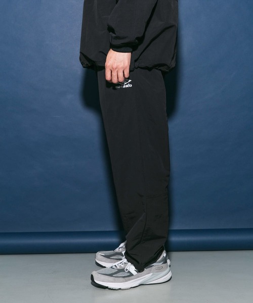 UMBRO(アンブロ)の「『別注』UMBRO×DOORS TRACK PANTS(その他パンツ・メンズ・ネイビー/ブラック・MEDIUM/LARGE)」の21枚目の写真