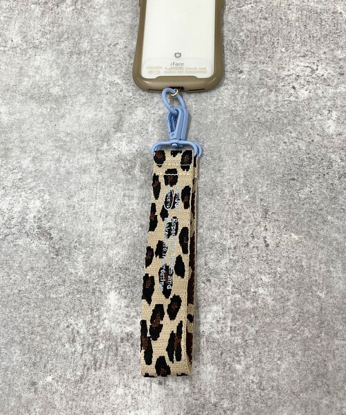 fredy emue（フレディエミュ）の「【JoliJoli/ジョリジョリ】アニマルジャガードスマホストラップS（スマホグッズ・レディース・ホワイト系その他4/ベージュ系その他3・FREE）」の8枚目の写真