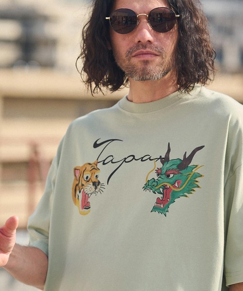 CAMBIO(カンビオ)の「mt8940- ビッグシルエットプリントTシャツ(Sukajan)(Tシャツ/カットソー・メンズ・ホワイト/グリーン/ベージュ・S/M/L/XL)」の14枚目の写真