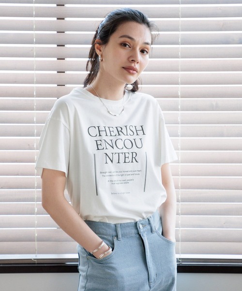 BAYFLOW（ベイフロー）の「アソートロゴプリントＴ（Tシャツ/カットソー・レディース・グレイッシュベージュ/ピンク/オフホワイト/ブラック・SMALL/MEDIUM/LARGE）」の16枚目の写真