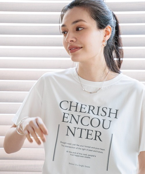 BAYFLOW（ベイフロー）の「アソートロゴプリントＴ（Tシャツ/カットソー・レディース・グレイッシュベージュ/ピンク/オフホワイト/ブラック・SMALL/MEDIUM/LARGE）」の17枚目の写真