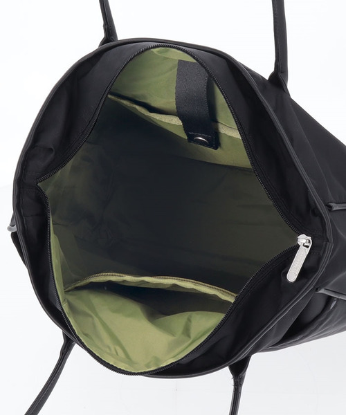 ⭐︎laki⭐︎レスポートサック UPTOWN LG BOOK TOTE 黒 LeSportsac（レスポートサック）の「UPTOWN LG BOOK TOTE アップタウン