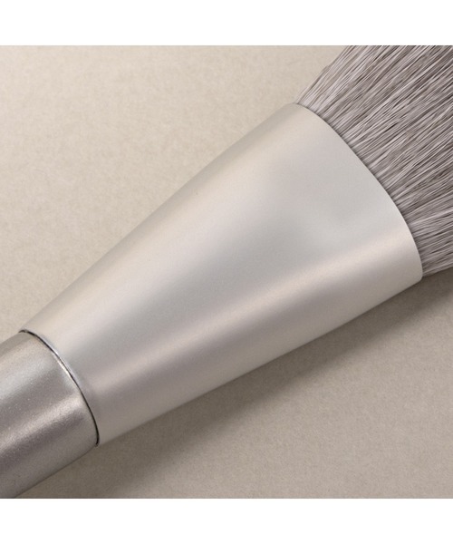 IRADOWL（アイラドール）の「8本セットマルチメイクブラシ（メイクブラシ・レディース・ベージュ/ピンク/シルバー・FREE）」の7枚目の写真