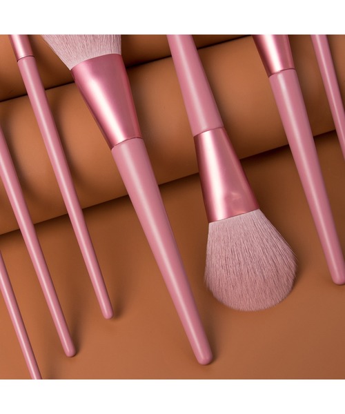 IRADOWL（アイラドール）の「8本セットマルチメイクブラシ（メイクブラシ・レディース・ベージュ/ピンク/シルバー・FREE）」の10枚目の写真