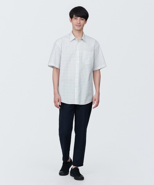 無印良品(ムジルシリョウヒン)の「紳士 洗いざらしブロード半袖シャツ(シャツ/ブラウス・メンズ・サックスブルー系/グリーン/ホワイト/グレー系その他3/ブルー/ネイビー系4/ホワイト系2/ホワイト系1/ブラック・XL/L/M/S/XS)」の17枚目の写真