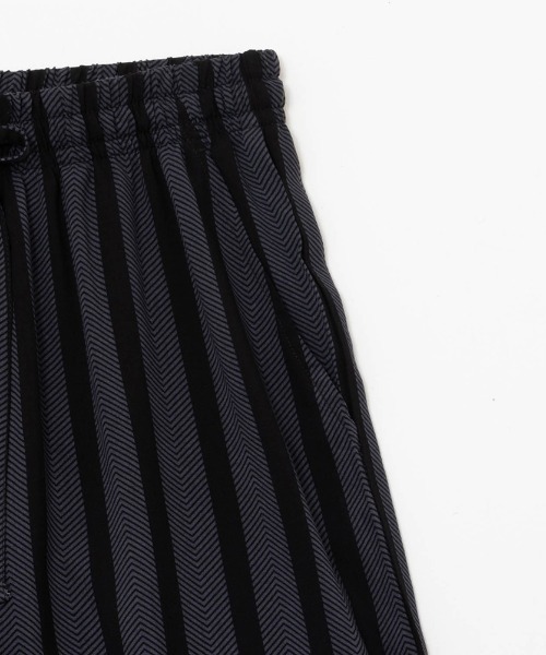 NAVY（ネイビー）の「接触冷感 レーヨンアンクルパンツ　イージーパンツ（その他パンツ・メンズ・ブラック/ブラック×ブルー/ブラック×グレー/ネイビー・M/L/XL）」の9枚目の写真