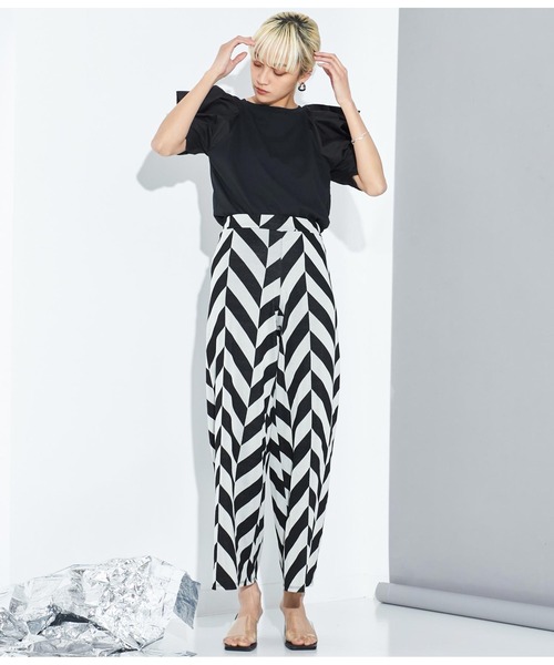 Settimissimo（セッティミッシモ）の「ITALYジオメトリック柄 ジャージー リラックスパンツ（その他パンツ・レディース・ベージュ/ブラック・FREE）」の7枚目の写真