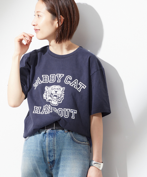 MIXTA（ミクスタ）の「《追加2》《別注》【MIXTA/ミクスタ】TABBY CAT HANGOUT CREW T-SH：Tシャツ（Tシャツ/カットソー・レディース・ブラック/アイボリー/ネイビー・MEDIUM）」の3枚目の写真