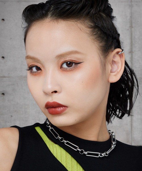 shu uemura（シュウウエムラ）の「キヌルージュ マット（シュウ ウエムラ × アンドウ・ヒロ）（口紅/リップティント/グロス・レディース・【限定】エスエフ ベージュ/【限定】アーケード ピンク・FREE）」の5枚目の写真