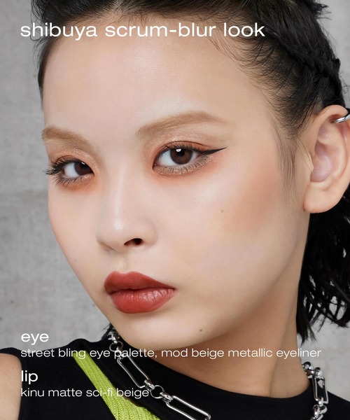 shu uemura（シュウウエムラ）の「キヌルージュ マット（シュウ ウエムラ × アンドウ・ヒロ）（口紅/リップティント/グロス・レディース・【限定】エスエフ ベージュ/【限定】アーケード ピンク・FREE）」の12枚目の写真