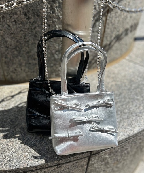 ISOOK(アイスー)の「【ISOOK / アイスー】リボンチェーンバッグ / 2wayバッグ リボンバッグ ミニバッグ ハンドバッグ ZOZOTOWN限定(ショルダーバッグ・レディース・ブラック/シルバー・FREE)」の1枚目の写真