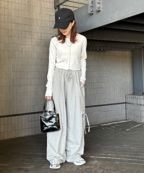 ISOOK(アイスー)の「【ISOOK / アイスー】リボンチェーンバッグ / 2wayバッグ リボンバッグ ミニバッグ ハンドバッグ ZOZOTOWN限定(ショルダーバッグ・レディース・ブラック/シルバー・FREE)」の10枚目の写真