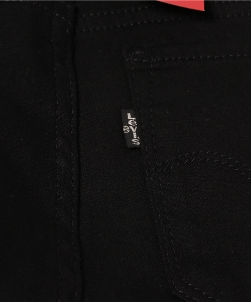 Levi's(リーバイス)の「711 アジアンスキニーフィット ブラック ストレッチ(デニムパンツ・レディース・ブラック・23inch/24inch/25inch/26inch/27inch/28inch/27/30/26/30/28/30/25/30/24/30/23)」の4枚目の写真