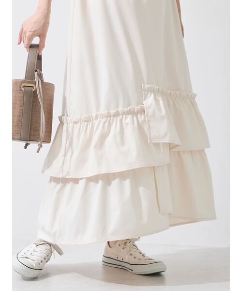 earth music&ecology(アースミュージックアンドエコロジー)の「ドロストティアードキャミワンピース(ワンピース・レディース・ブルー/ブラック/アイボリー・FREE)」の5枚目の写真