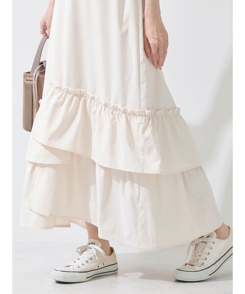 earth music&ecology(アースミュージックアンドエコロジー)の「ドロストティアードキャミワンピース(ワンピース・レディース・ブルー/ブラック/アイボリー・FREE)」の6枚目の写真