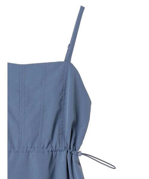 earth music&ecology(アースミュージックアンドエコロジー)の「ドロストティアードキャミワンピース(ワンピース・レディース・ブルー/ブラック/アイボリー・FREE)」の10枚目の写真