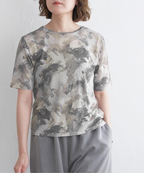 notch.(ノッチ)の「アート柄パワーメッシュTシャツ(Tシャツ/カットソー・レディース・グレー/アイボリー・M)」の2枚目の写真