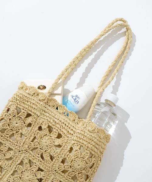 flower（フラワー）の「フラワークロシェトート（かごバッグ・レディース・ライトベージュ・FREE）」の13枚目の写真