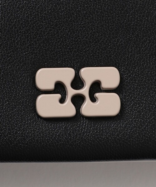 GANNI（ガニー）の「GANNI/ガニー GANNI BOU WALLET ON STRAP / A5396 / ショルダーストラップ ミニウォレット（財布・レディース・ブラック・ONE SIZE）」の7枚目の写真