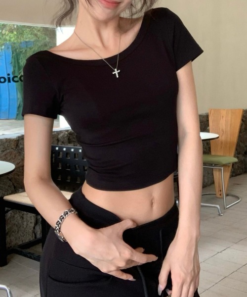 バックオープンクロップドTシャツ（Tシャツ/カットソー）｜LYEON